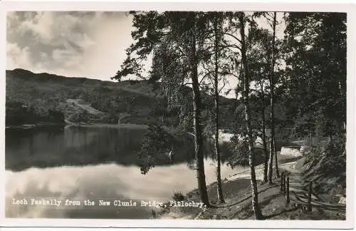 PC16776 Loch Faskally von New Clunie Bridge. Pitlochry. RP. 1955