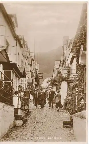 PC16498 High Street. Clovelly. Tuck. Nr. 7. RP