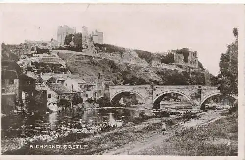 PC16235 Richmond Castle. W.H.S. und S. Derwent Serie. RP. 1907