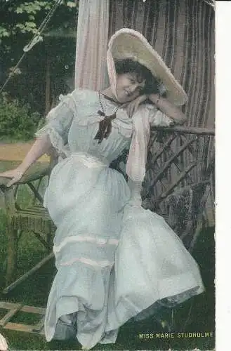 PC20136 Miss Marie Studholme. Millar und Lang. National. 1905