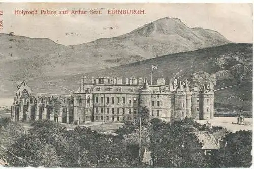 PC17767 Holyrood Palace und Arthur Seat. Edinburgh