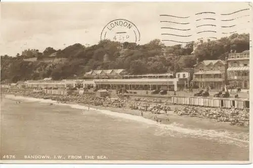 PC17193 Sandown. I.W. Aus dem Meer. W.J. Nigh 4676. RP. 1950