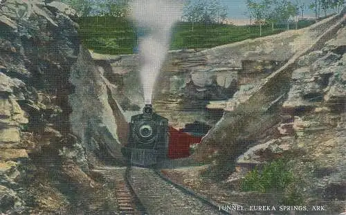 PC19084 Tunnel. Eureka Springs. Arche