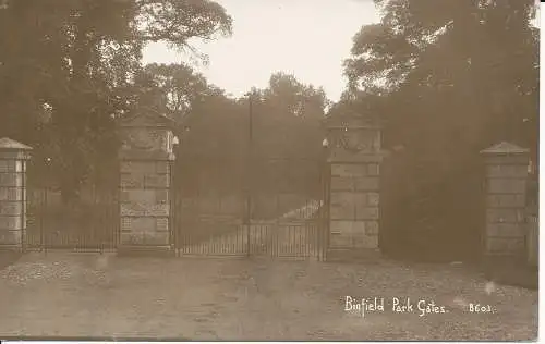 PC23275 Binfield Park Gates. Nr. B603. 1914