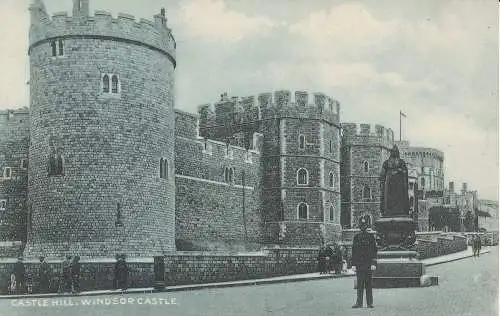 PC21809 Castle Hill. Windsor Castle