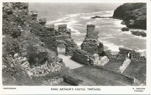 PC19129 King Arthurs Castle. Tintagel. R. Youlton. RP