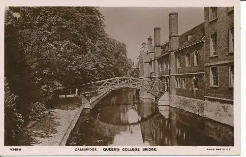 PC22418 Cambridge. Queens College Bridge. Schnell. RP