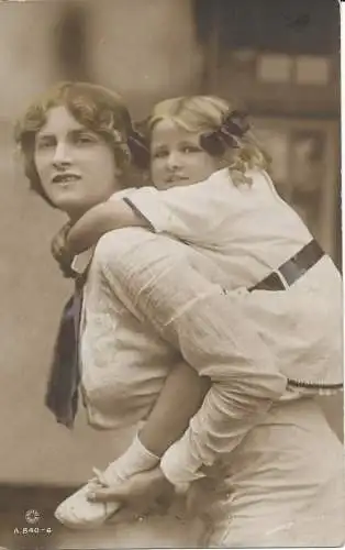 PC23047 Gladys Cooper. Drehbar