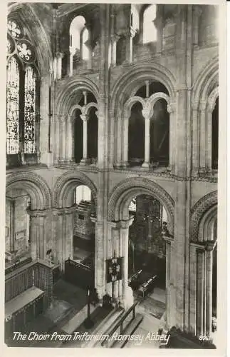 PC22834 Der Chor aus Triforium. Romsey Abbey. Fotopräzigkeit. Nr. 8967. RP