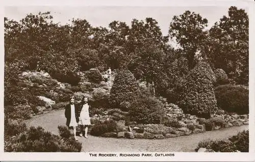 PC23135 The Rockery. Richmond Park. Hafer. Holme