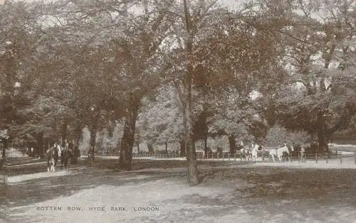 PC48015 Frotten Row. Hyde Park. London