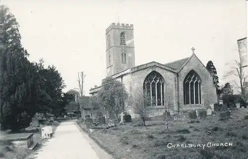 PC48025 Charlbury Church. Packer