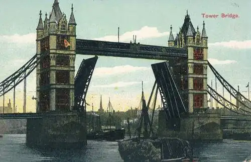 PC48677 Tower Bridge