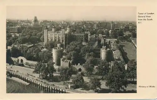 PC47730 Tower of London. Allgemeine Ansicht von Süden. Ministerium für Arbeiten. Krone