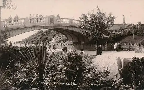 PC64277 Die Brücke. Clacton auf See