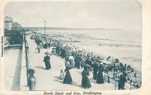 PC65632 North Sands and Bay. Bridlington. Valentinstag