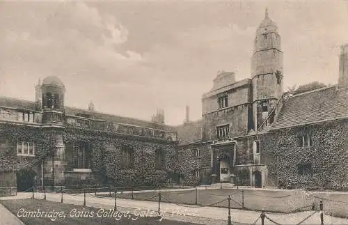 PC66393 Cambridge. Caius College. Tor der Tugend. Frith. Nr. 60817