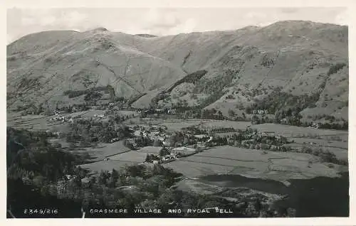 PC64813 Grasmere Village und Rydal fielen. Sankeys