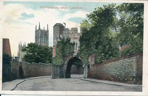 PC66267 Pottergate Arch. Lincoln. G.D. und D.L