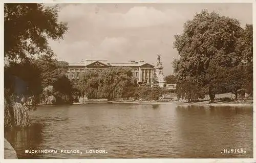 PC66798 Buckingham Palace. London. Valentinstag. Nr. H.9146. RP