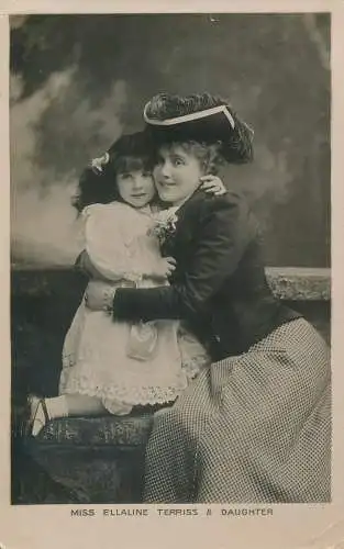 PC68066 Miss Ellaline Terriss und Tochter. B. B. London. 1905