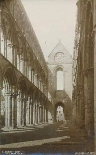 PC67914 Jedburgh Abbey. Schiff aus dem Osten. Büro der Werke