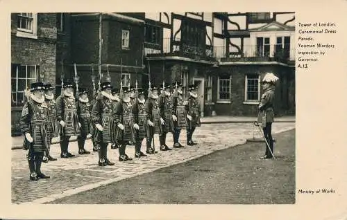 PC67935 Tower of London. Zeremonielle Kleiderparade. Yeoman Warders Inspektion von G