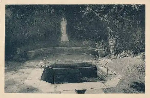 PC67504 Chateau de Fontainebleau. Brunnen Belleau