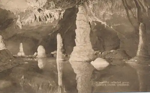 PC69915 Eine schöne reflektierte Gruppe. Goughs Caves. Cheddar. William Gough