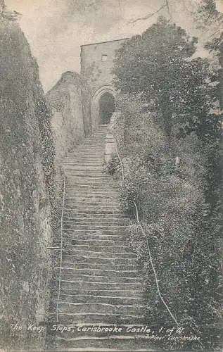 PC71794 The Keep Steps. Carisbrooke Castle. I. von W.T. Piper