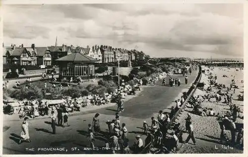 PC70052 The Promenade. St. Annes on Sea. Valentinstag. RP