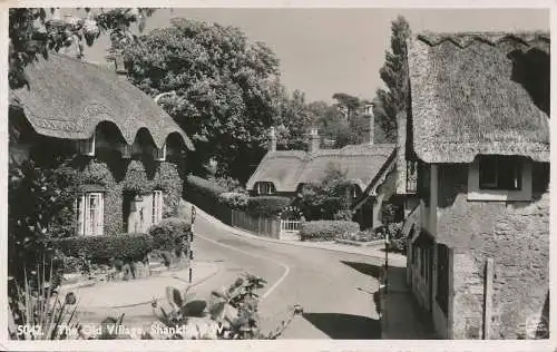 PC71818 Das alte Dorf. Shanklin. I.W. Nigh. RP. 1953