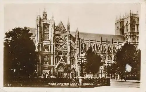 PC68460 Westminster Abbey. London. RP