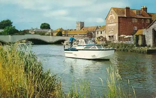 PC68700 Flussfrome und Getreidespeicher. Wareham. Dorset. Arthur Dixon. 1973