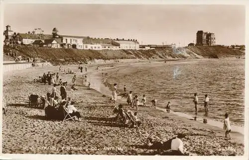 PC70539 West Strand. Portrush. CO. Antrim. Valentinstag. RP. 1955