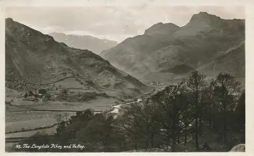 PC72745 Die Langdale Pikes and Valley. Abraham. Nr. 163. RP