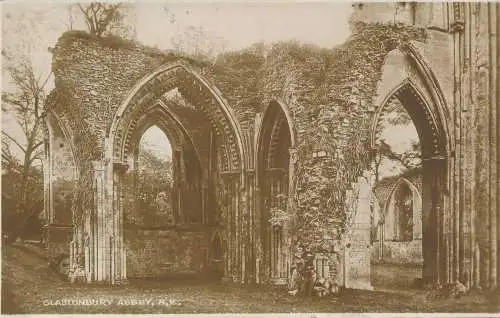 PC73130 Glastonbury Abbey. Nr. E. Valentinstag. XL. RP. 1926