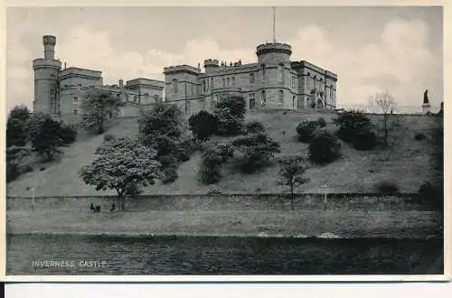 PC72837 Inverness Castle. Weiß. Das Beste von allem