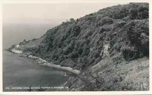 PC72838 Luccombe China. Zwischen Ventnor und Shanklin. I.W. Nigh. Nr. 5370. RP