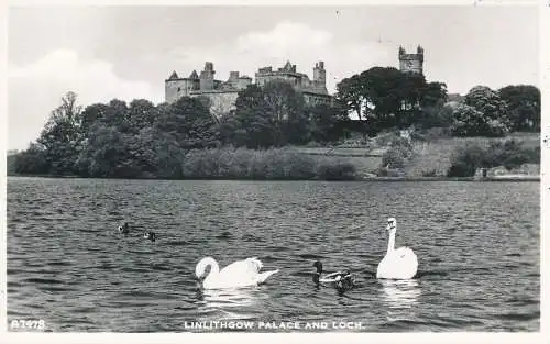 PC73632 Linlithgow Palace and Loch. Weiß. Das Beste von allem. RP. 1965