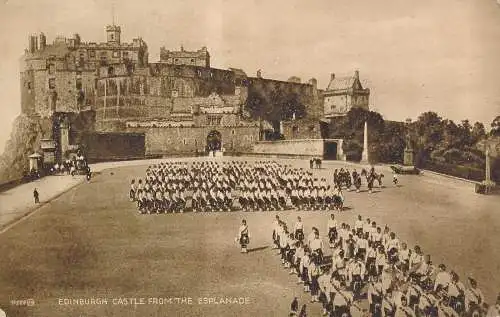 PC74382 Edinburgh Castle von der Esplanade. Valentinstag. Fotografie. 1927