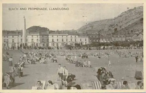 PC74892 Strand und Promenade. Llandudno. D. Konstanz. 1951