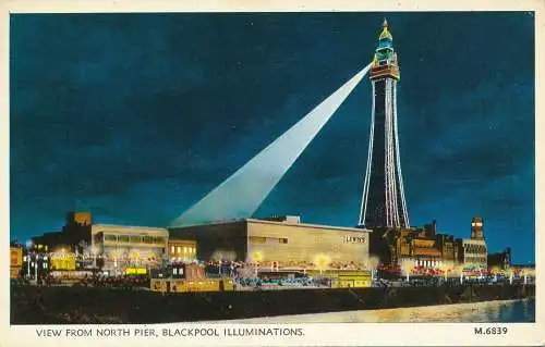 PC75231 Blick vom North Pier. Blackpool. Beleuchtungen. Valentinstag. Valcolour. Nein