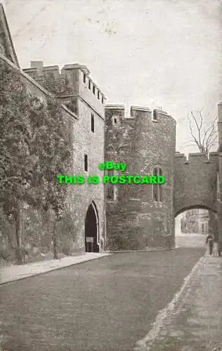 R603157 Tower of London. Blick entlang der Außenseite. Gale und Polden