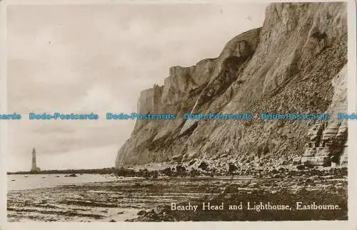 R029902 Strandkopf und Leuchtturm. Eastbourne. RP