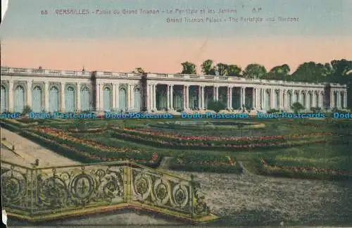 R030520 Versailles. Grand Trianon Palace. Der Peristyl und die Gärten. A. Papeghin