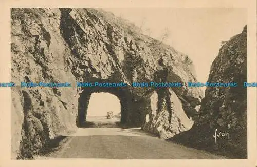 R033705 La Douce Frankreich. Der Schluchttunnel. Yvon. Nr. 139