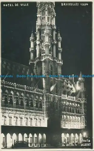 R033763 Rathaus. Brüssel. Albert