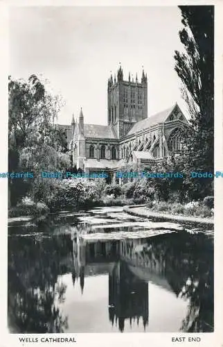 R032691 Wells Cathedral. East End. RP