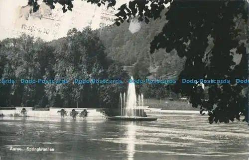 R031907 Aarau. Springbrunnen. Photoglob